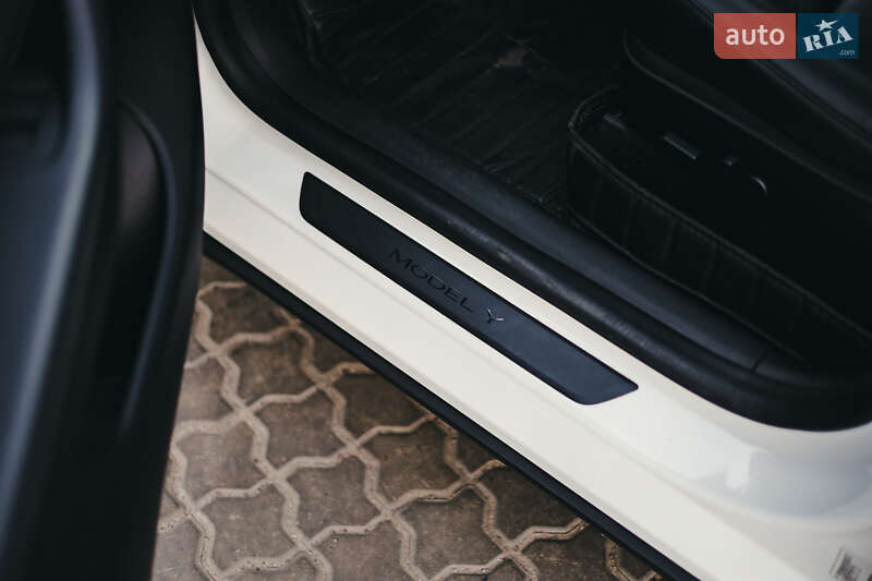 Внедорожник / Кроссовер Tesla Model Y 2022 в Одессе
