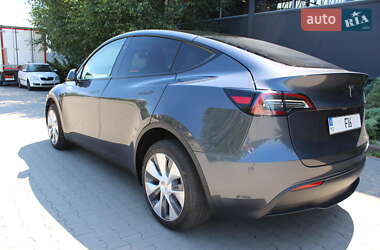 Внедорожник / Кроссовер Tesla Model Y 2023 в 