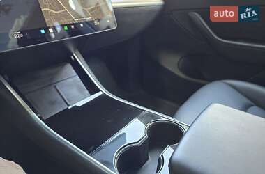 Внедорожник / Кроссовер Tesla Model Y 2020 в 