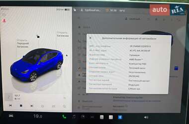 Внедорожник / Кроссовер Tesla Model Y 2022 в 