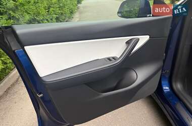Внедорожник / Кроссовер Tesla Model Y 2022 в 
