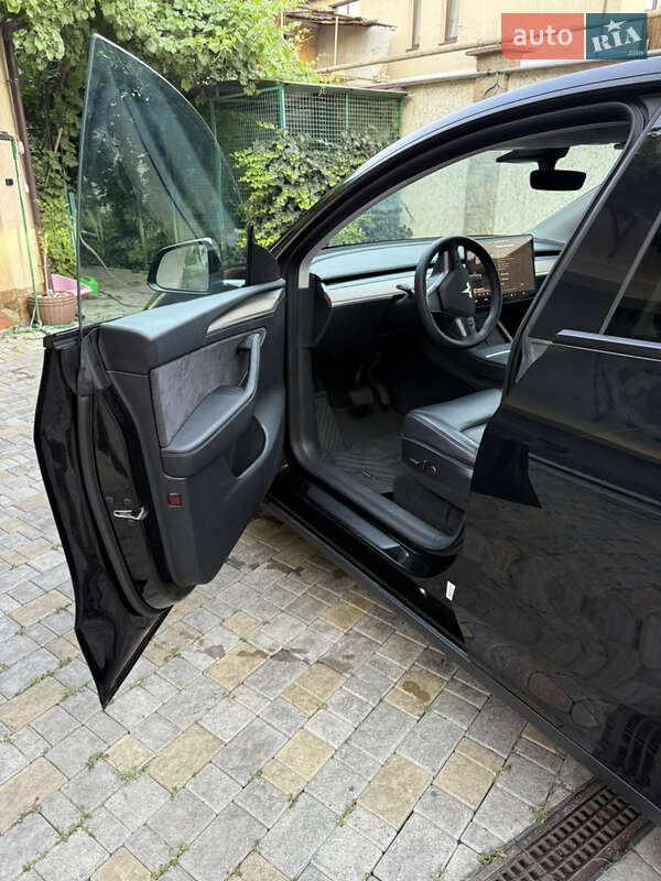 Внедорожник / Кроссовер Tesla Model Y 2023 в Одессе
