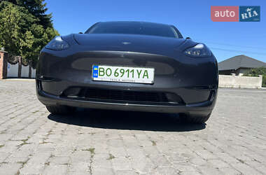 Внедорожник / Кроссовер Tesla Model Y 2024 в 