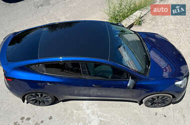 Внедорожник / Кроссовер Tesla Model Y 2021 в 