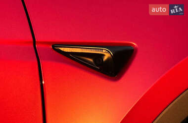 Внедорожник / Кроссовер Tesla Model Y 2020 в 