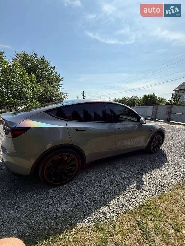 Позашляховик / Кросовер Tesla Model Y 2023 в Львові
