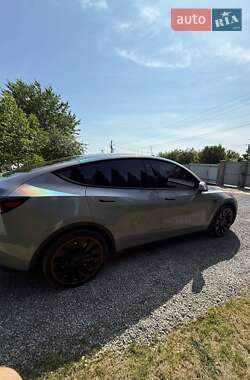 Внедорожник / Кроссовер Tesla Model Y 2023 в 