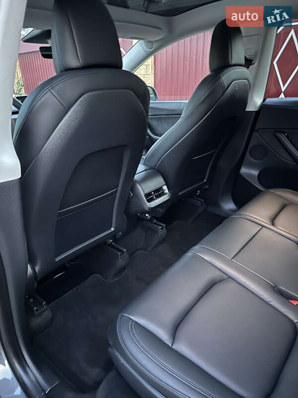 Внедорожник / Кроссовер Tesla Model Y 2021 в Одессе