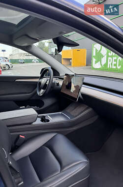 Внедорожник / Кроссовер Tesla Model Y 2022 в 