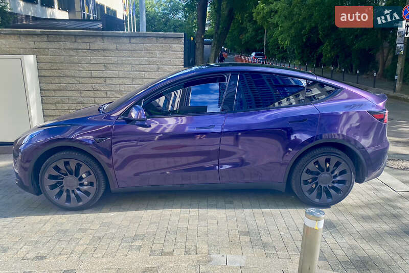 Позашляховик / Кросовер Tesla Model Y 2023 в Києві