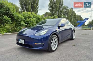 Внедорожник / Кроссовер Tesla Model Y 2020 в 
