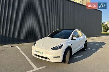Внедорожник / Кроссовер Tesla Model Y 2021 в 