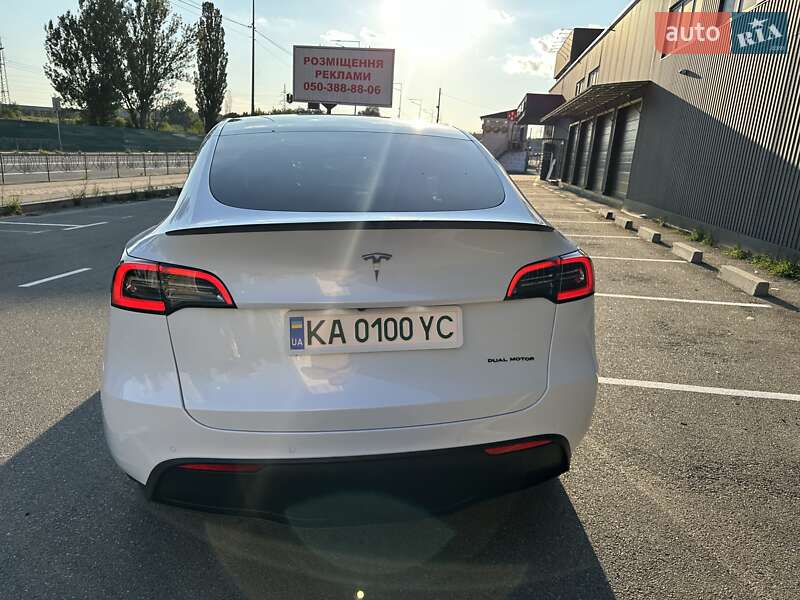 Внедорожник / Кроссовер Tesla Model Y 2021 в Киеве