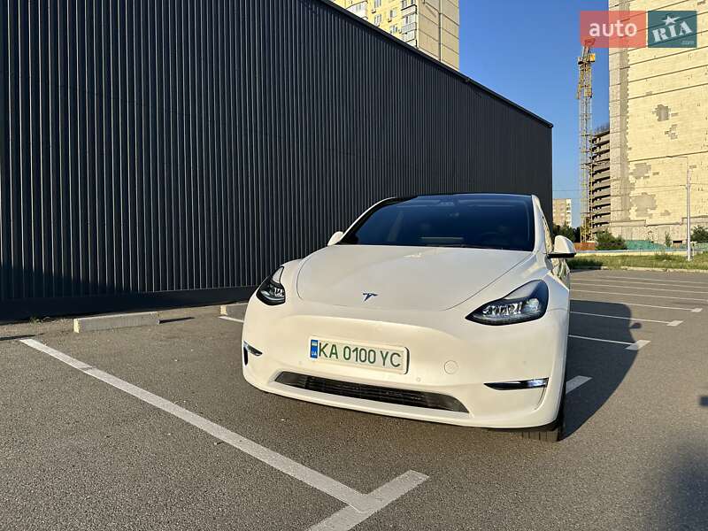 Внедорожник / Кроссовер Tesla Model Y 2021 в Киеве