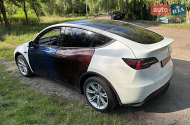 Внедорожник / Кроссовер Tesla Model Y 2021 в 