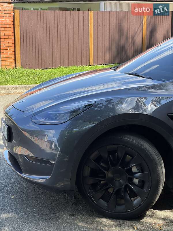 Внедорожник / Кроссовер Tesla Model Y 2021 в Киеве