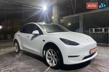 Позашляховик / Кросовер Tesla Model Y 2022 в Львові