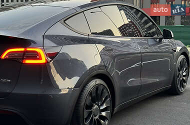 Внедорожник / Кроссовер Tesla Model Y 2022 в 