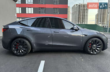 Внедорожник / Кроссовер Tesla Model Y 2022 в 
