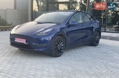Внедорожник / Кроссовер Tesla Model Y 2024 в 