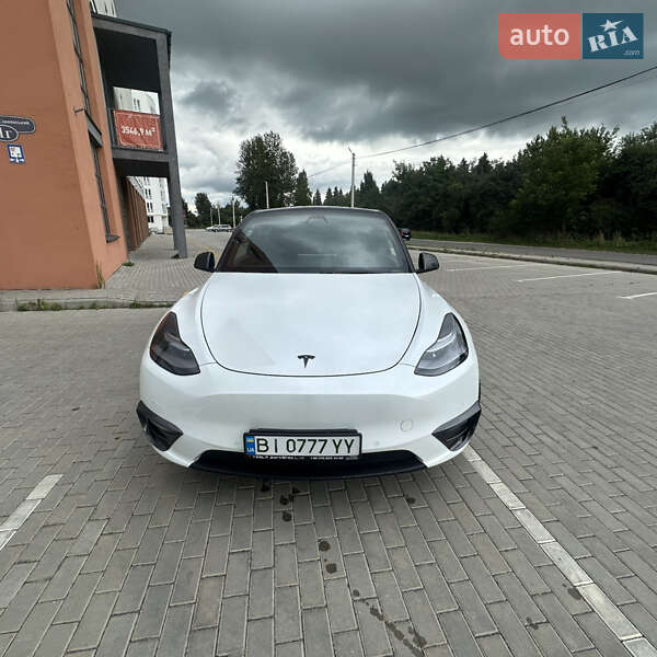 Внедорожник / Кроссовер Tesla Model Y 2020 в 