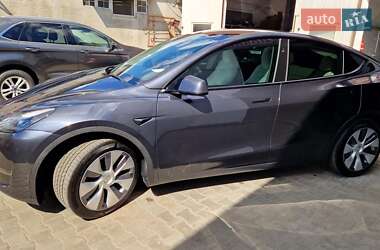 Внедорожник / Кроссовер Tesla Model Y 2024 в 