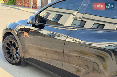 Внедорожник / Кроссовер Tesla Model Y 2022 в 