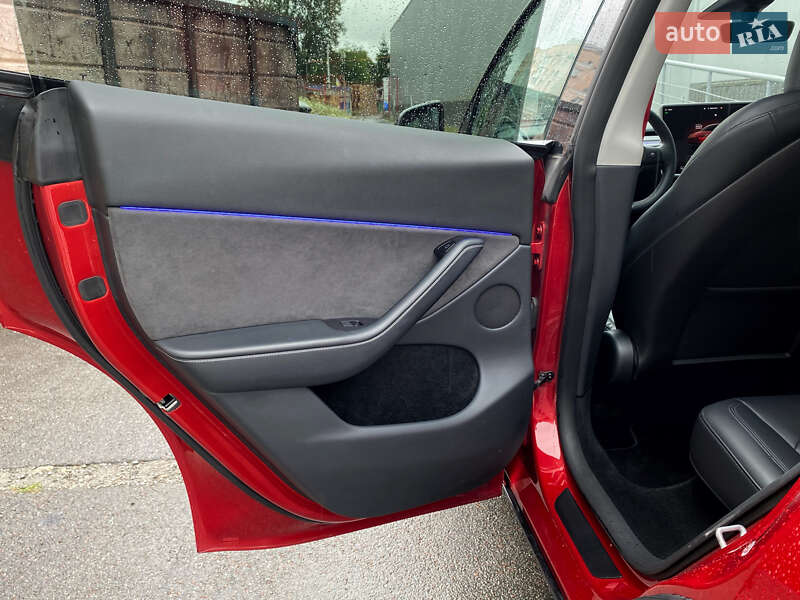 Внедорожник / Кроссовер Tesla Model Y 2023 в Львове фото 26 Внедорожник / Кроссовер Tesla Model Y 2023 в Львове