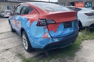 Внедорожник / Кроссовер Tesla Model Y 2023 в 