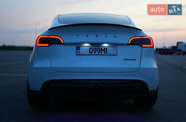 Внедорожник / Кроссовер Tesla Model Y 2023 в 