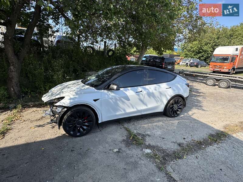 Внедорожник / Кроссовер Tesla Model Y 2022 в Ровно