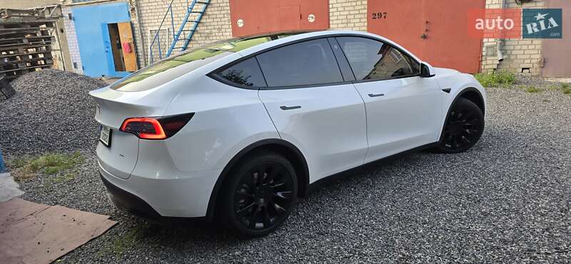 Позашляховик / Кросовер Tesla Model Y 2021 в Черкасах