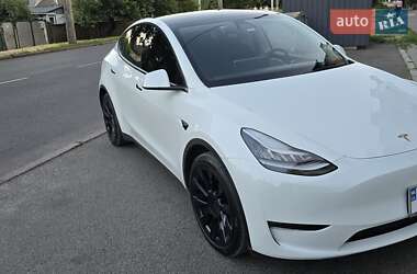 Внедорожник / Кроссовер Tesla Model Y 2021 в 
