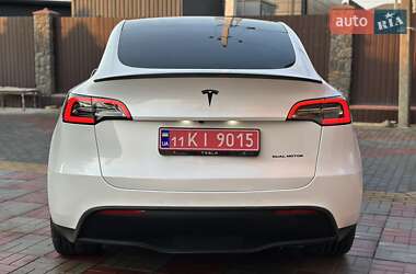Внедорожник / Кроссовер Tesla Model Y 2021 в 