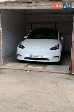 Внедорожник / Кроссовер Tesla Model Y 2023 в 