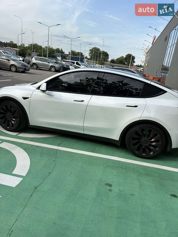 Внедорожник / Кроссовер Tesla Model Y 2023 в Борисполе