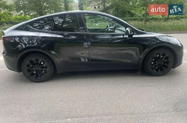 Внедорожник / Кроссовер Tesla Model Y 2023 в 