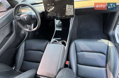Внедорожник / Кроссовер Tesla Model Y 2020 в 