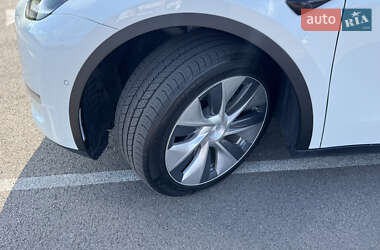Внедорожник / Кроссовер Tesla Model Y 2020 в 