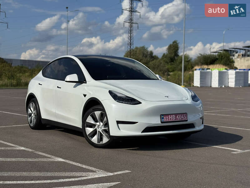 Tesla Model Y 2020