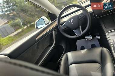 Внедорожник / Кроссовер Tesla Model Y 2022 в 