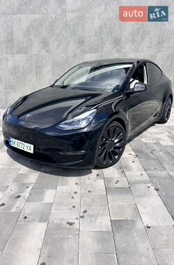 Внедорожник / Кроссовер Tesla Model Y 2023 в Киеве