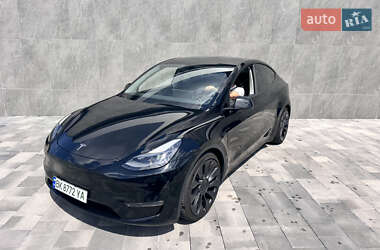 Позашляховик / Кросовер Tesla Model Y 2023 в 