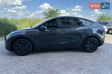 Внедорожник / Кроссовер Tesla Model Y 2024 в 