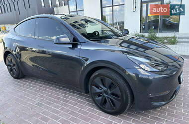 Внедорожник / Кроссовер Tesla Model Y 2024 в 