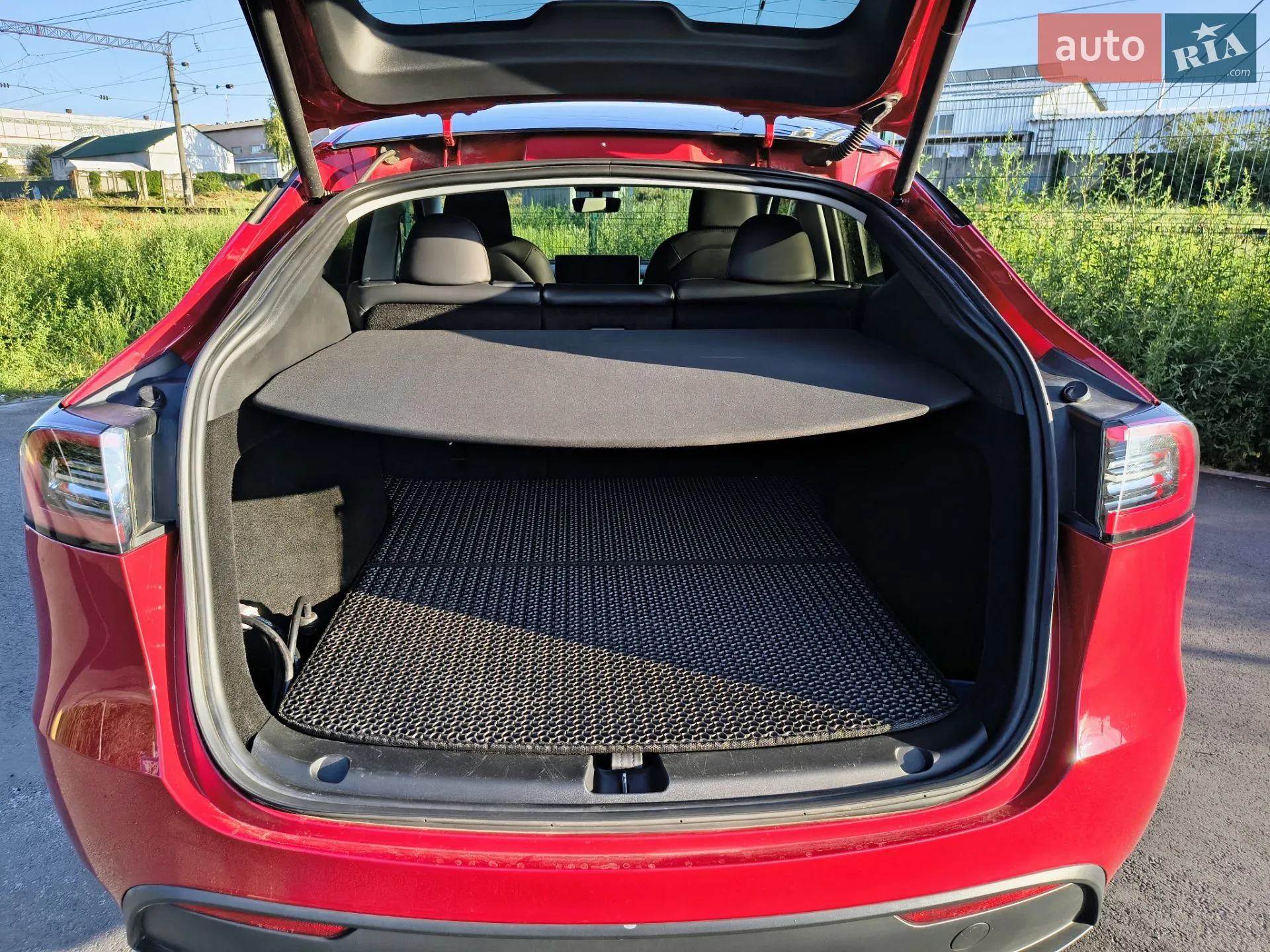 2023 Tesla Model Y - мініатюра 8