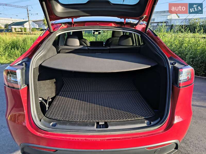 Позашляховик / Кросовер Tesla Model Y 2023 в Білій Церкві