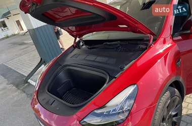 Внедорожник / Кроссовер Tesla Model Y 2023 в 