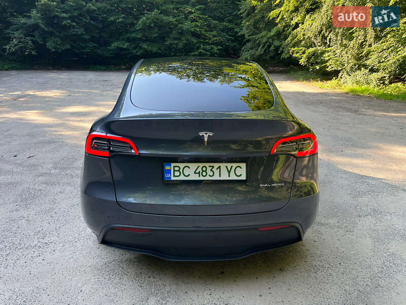Внедорожник / Кроссовер Tesla Model Y 2023 в Львове
