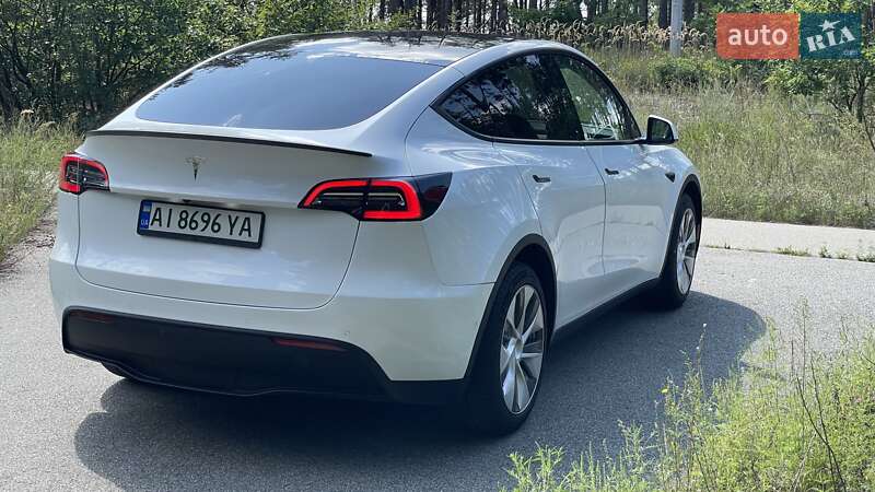 Внедорожник / Кроссовер Tesla Model Y 2021 в Вышгороде
